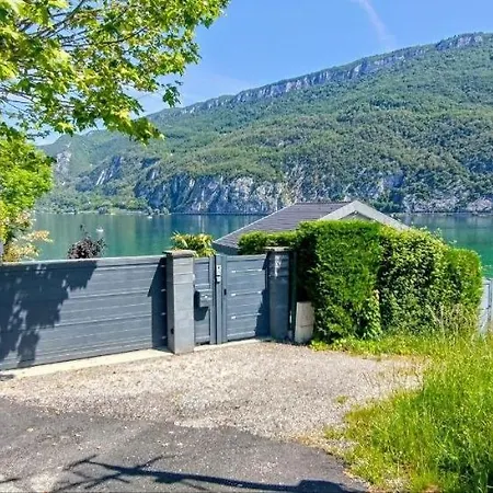 Emeraude Les Pieds Dans L'eau Classe 4 Villa
