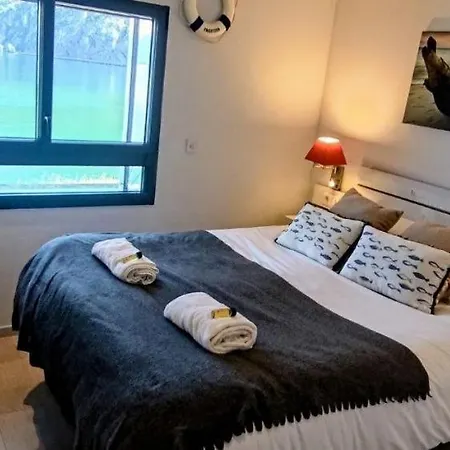 Emeraude Les Pieds Dans L'eau Classe 4 Villa